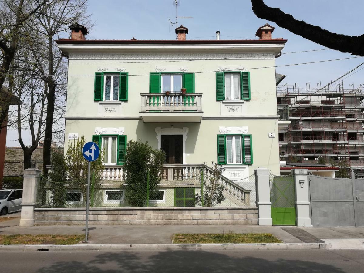 Agli Oleandri Appartamento In Villa Con Con Parcheggio Gorizia Eksteriør billede